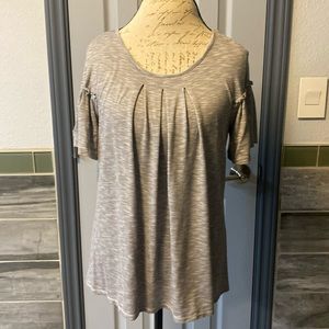 Max Studio - Grey Thin Stripes Top with Bell Sleeves in XS